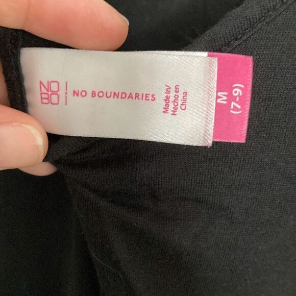 Scoop Neck Criss Cross Back Top Black size Medium - Picture 2 of 4